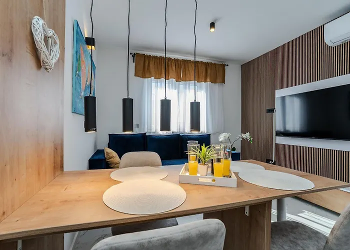 La E Bella זאדאר