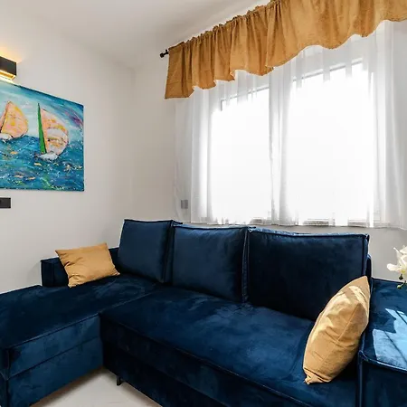 Apartment La E Bella *