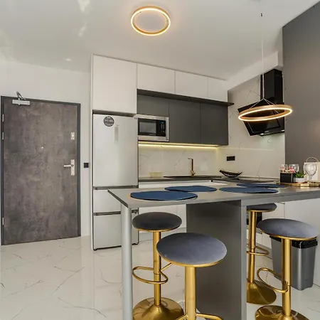 Apartment La E Bella