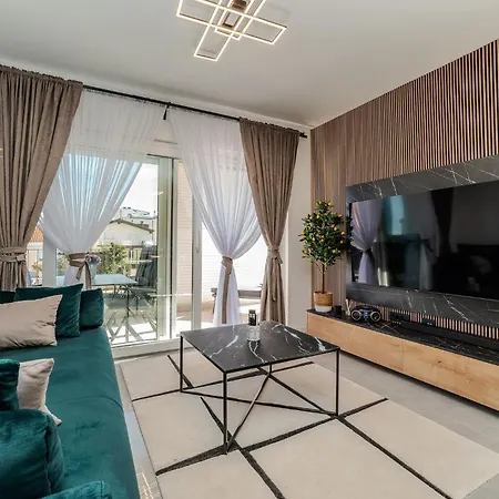 Apartment La E Bella Zadar