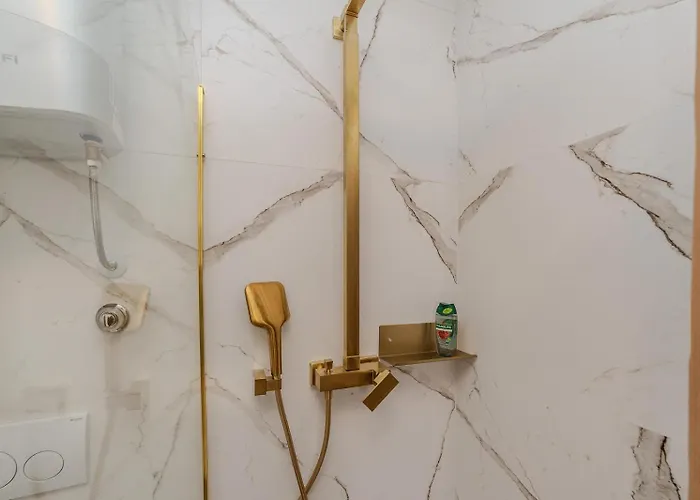 La E Bella زادار