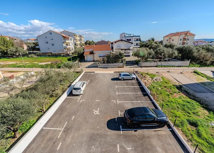 La E Bella زادار